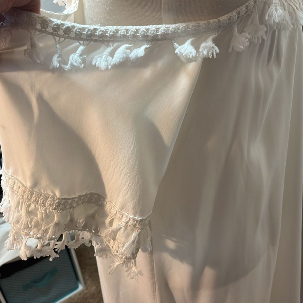 Elegant White Dress - Picture 5 of 12